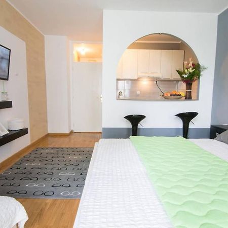 Maxim Appartement Belgrado Buitenkant foto