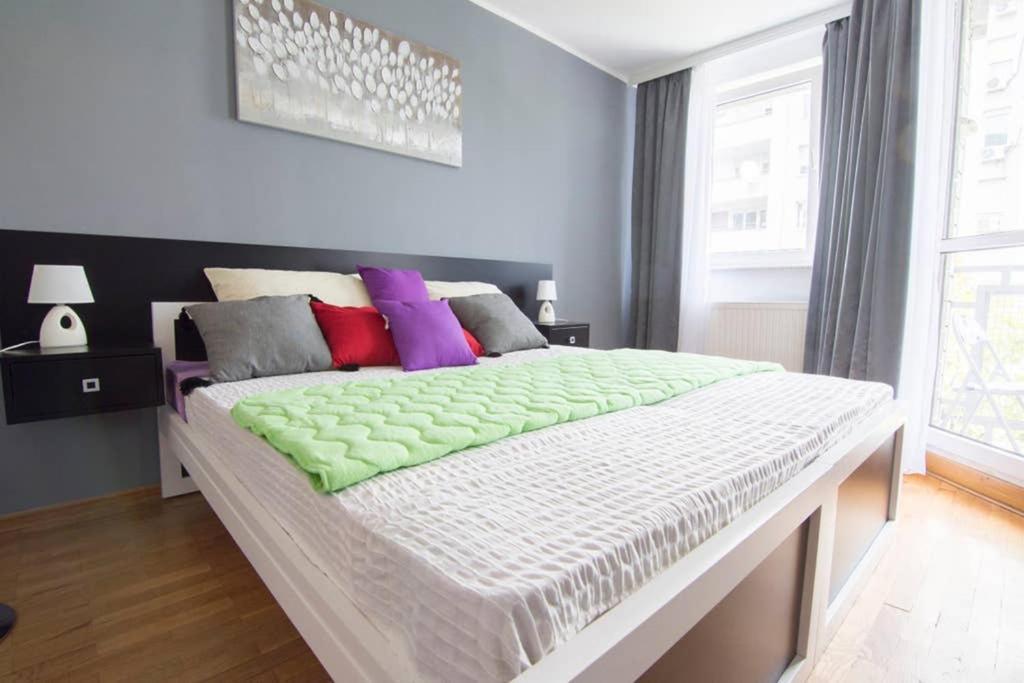 Maxim Appartement Belgrado Buitenkant foto